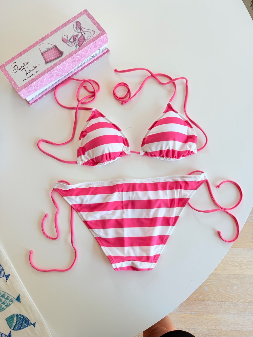 Y2K Pink & White Triangle Bikini - Picture 3 of 6